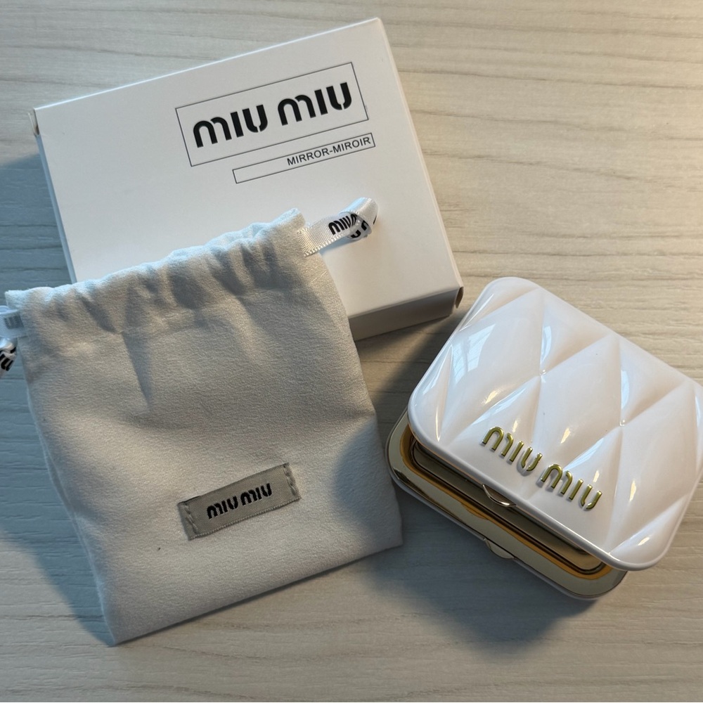 Miu Miu Beauty Compact Mirror - White